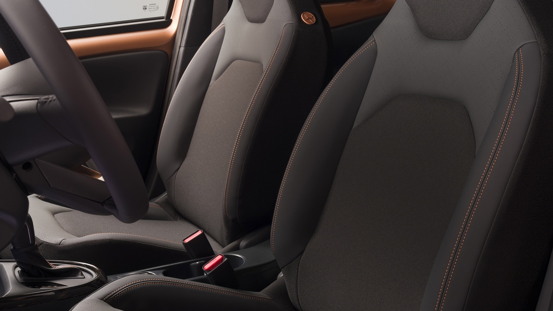 2025 Aygo X High Grade_Interior_001