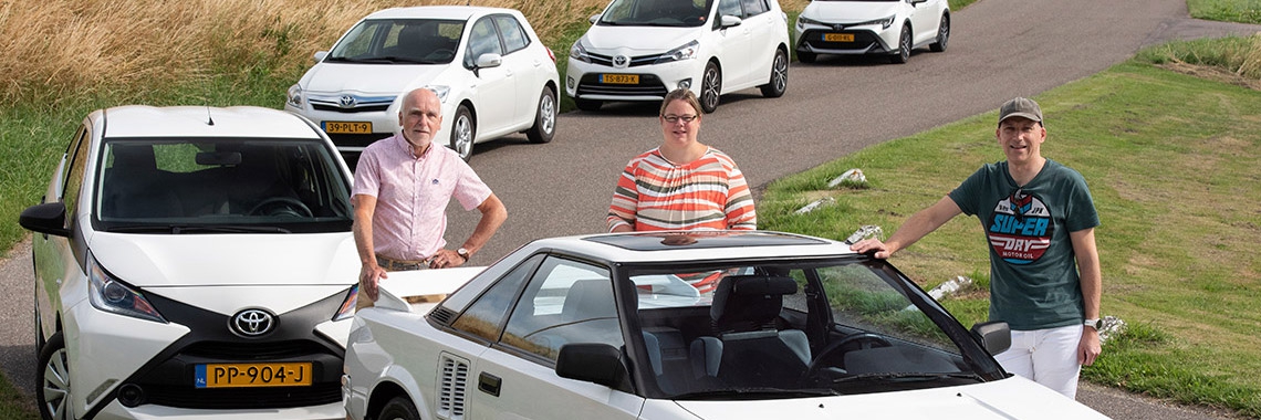 5 witte Toyota’s in 1 gezin