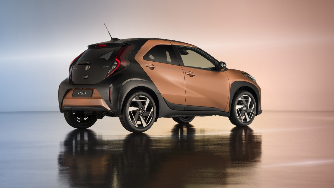 2025 Aygo X High Grade_003